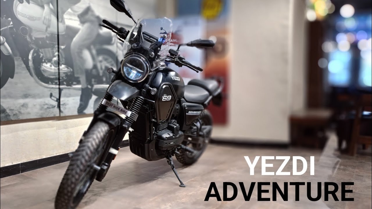 Yezdi Streetfighter 2025